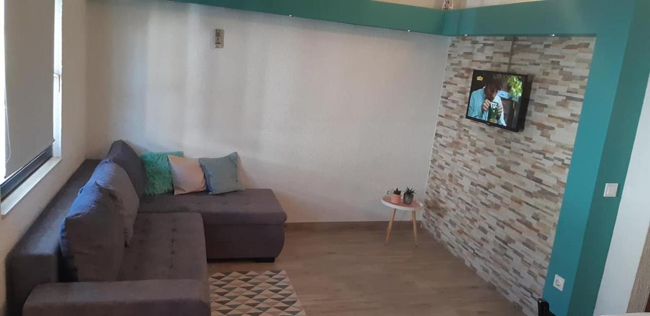 Apartments Lola 比奥格勒·纳·莫鲁 外观 照片