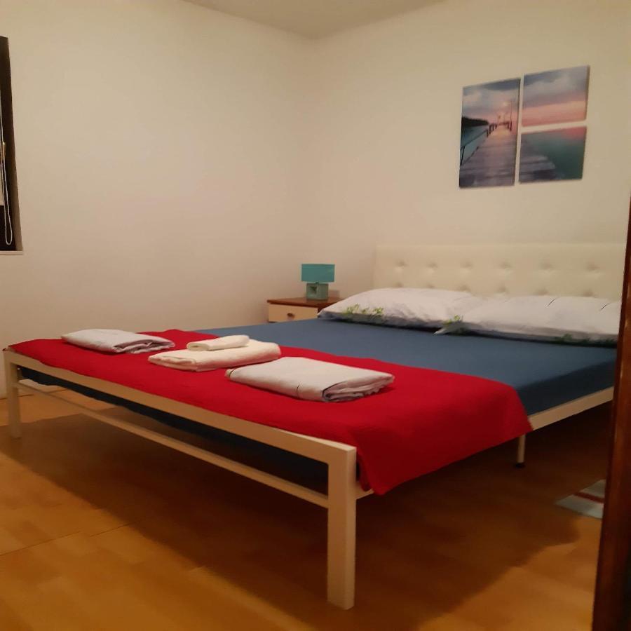 Apartments Lola 比奥格勒·纳·莫鲁 外观 照片
