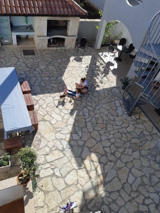 Apartments Lola 比奥格勒·纳·莫鲁 外观 照片
