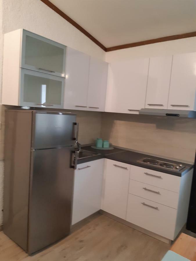 Apartments Lola 比奥格勒·纳·莫鲁 外观 照片
